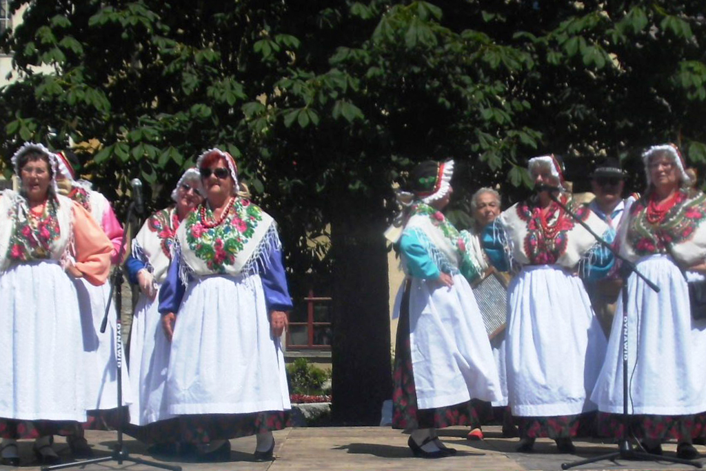 Schlesien Busreise ab Düsseldorf / Erkrath: Folklore in Jelena Gora 
